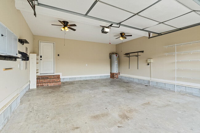 Building Photo - 307 Bellhaven Dr