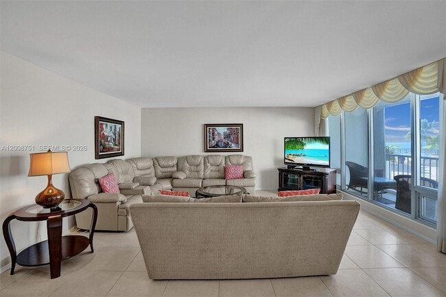 Building Photo - 4280 Galt Ocean Dr