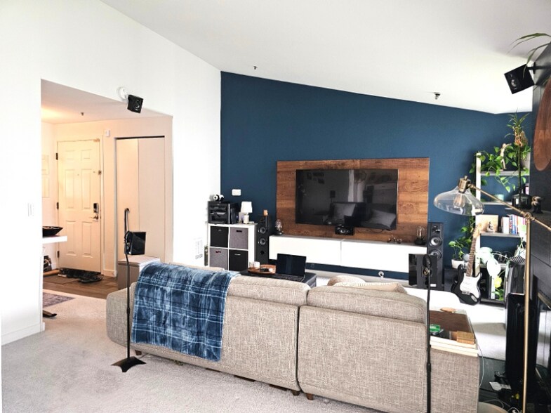 Building Photo - 12510 109th Ct NE