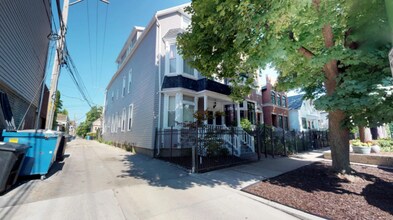 Building Photo - 3414 N Seeley Ave