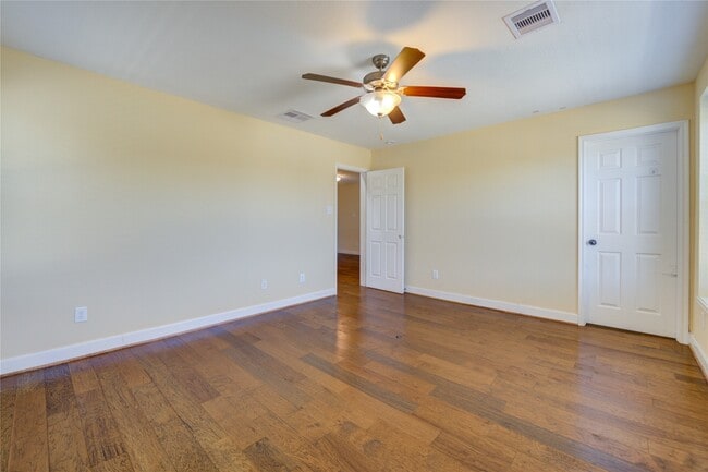 Building Photo - 26311 Parkman Grove Dr