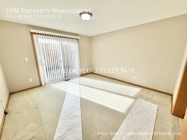 Building Photo - 7145 Starcliff Ave NW
