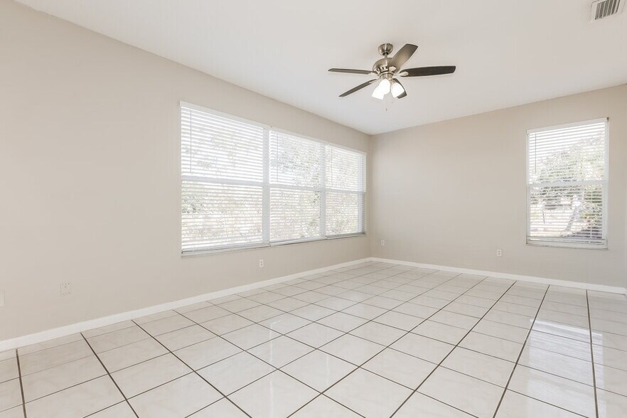 Building Photo - 1223 Alpine Lake Dr