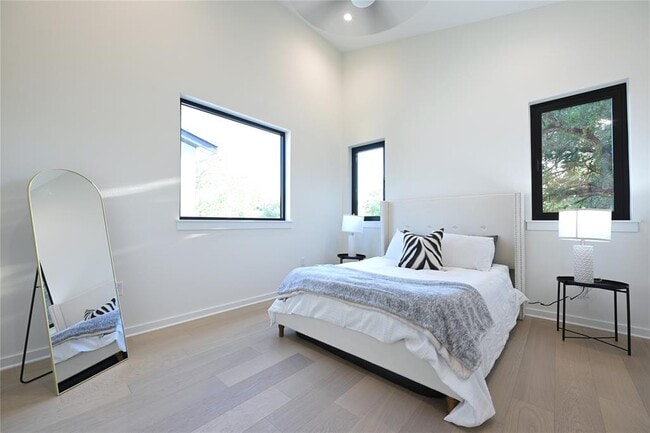 Building Photo - 4410 Glomar Ave