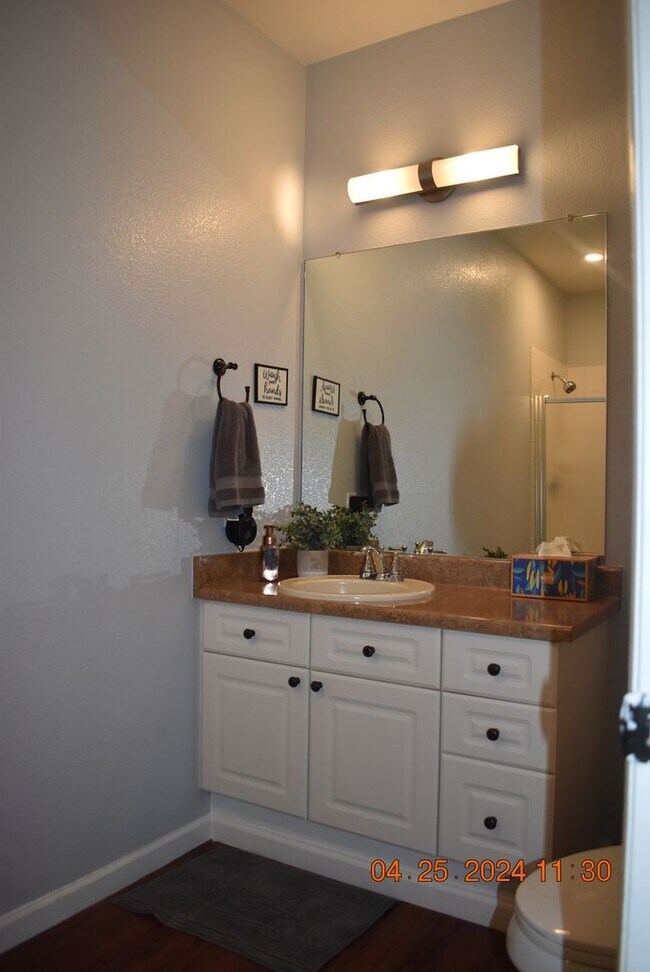 Building Photo - 2 bed / 2 bath Condo  - Deer Creek Condos Southwest Littleton