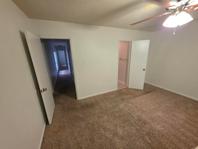 Building Photo - 11433 Bainbridge Dr