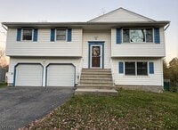 Building Photo - 34 Oakwood Ave