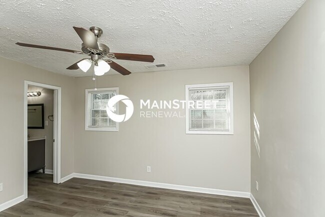 Building Photo - 3 Bedroom Pet-Friendly Home in HIRAM, GA with Main Street Renewal