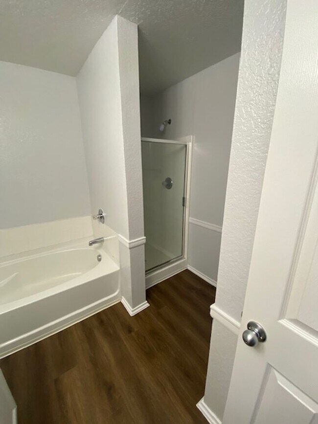Building Photo - Spacious 3BR/2.5BA Home in San Antonio