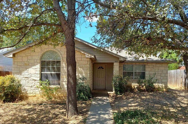 Primary Photo - 304 Ave Q