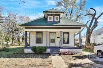 Building Photo - $895 - AVAILABLE NOW! 2 bedroom / 1 bathroom - Single Family Home
