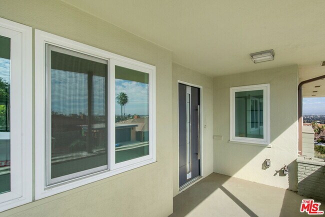 Building Photo - 4151 Don Mariano Dr