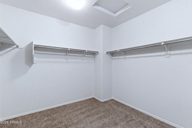 Building Photo - 10733 W Lariat Ln