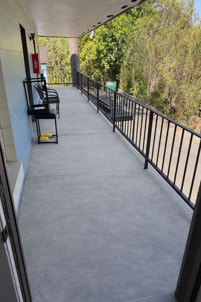 Building Photo - 1729 NE 2nd St