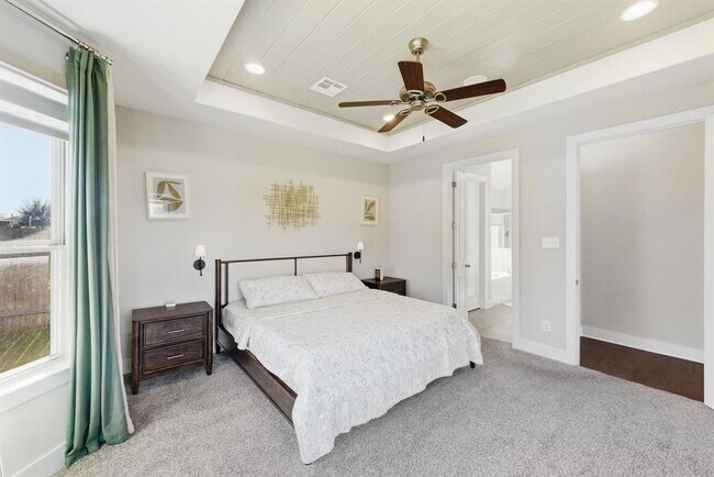 Building Photo - 108 Leon Loop