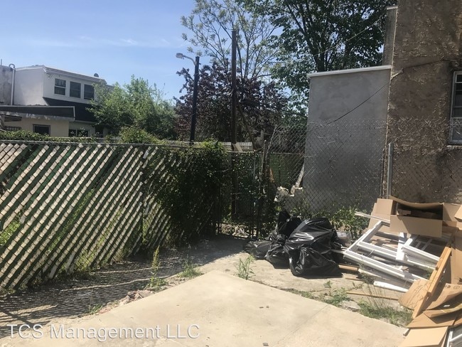 Building Photo - 2 br, 1.5 bath House - 2548 Jasper St
