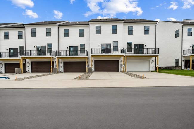 Building Photo - 426 Herringbone Wy