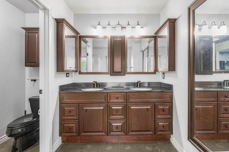 Building Photo - 5539 Nanday Ct