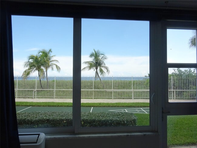 Building Photo - 8 Briny Ave