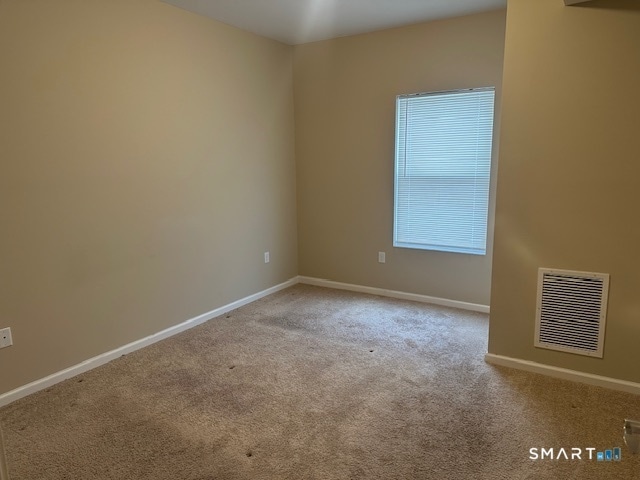 Building Photo - 76 Liberty St