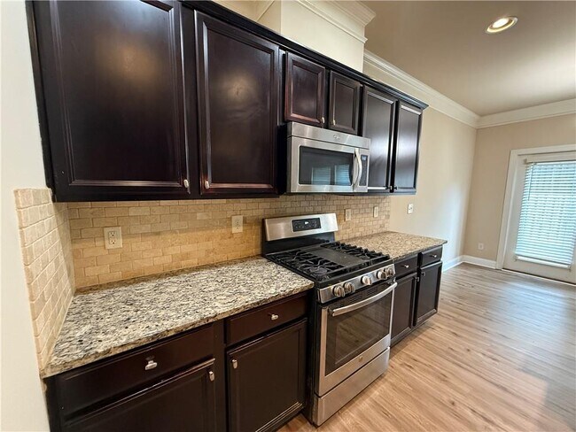 Building Photo - 1045 Township Cir