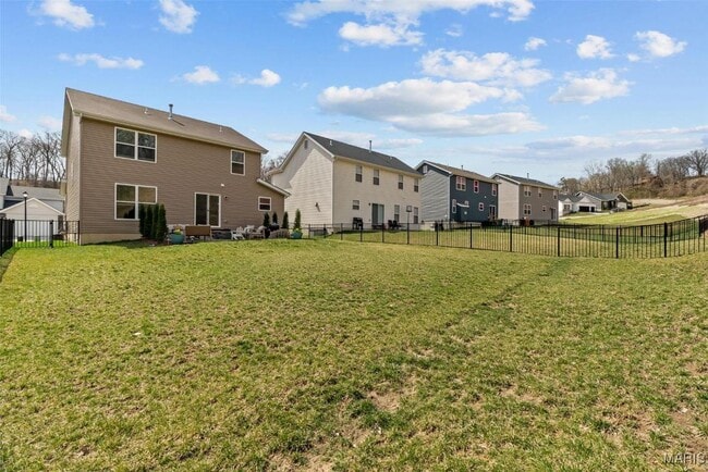 Building Photo - 757 Fox Creek Dr