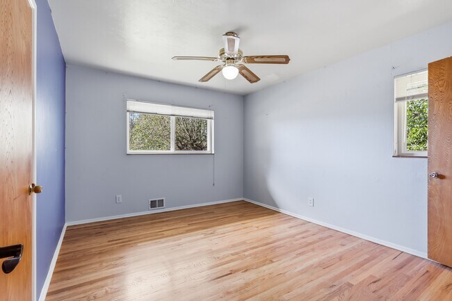 Building Photo - 3705 W Eastman Ave