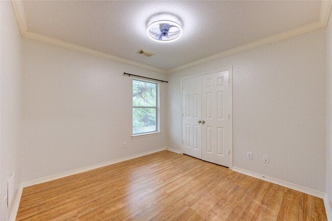 Building Photo - 12922 Yorkmont Dr