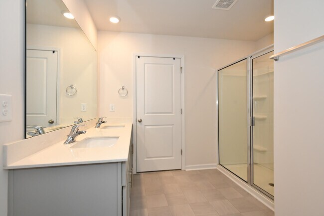 Building Photo - 4716 Reedy Creek Farm Cir