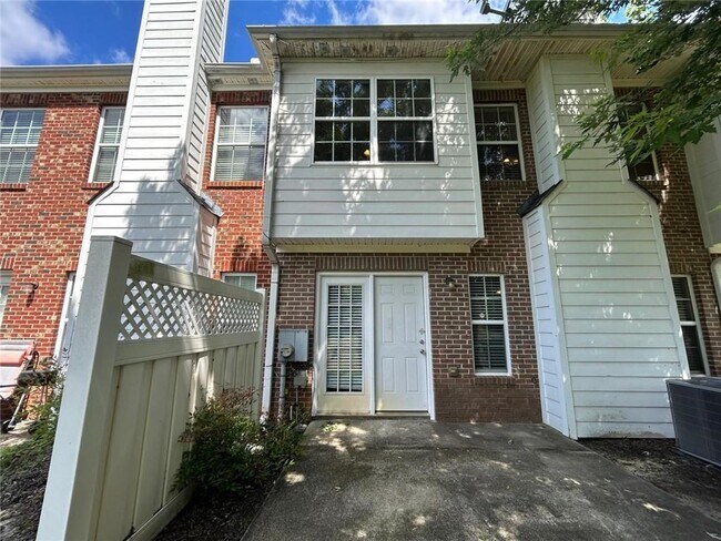 Building Photo - 3233 Glenloch Pl