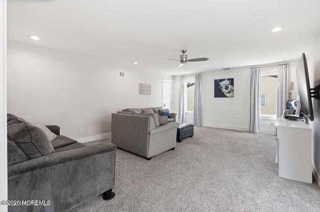 Building Photo - 16 Snowdrift Ln