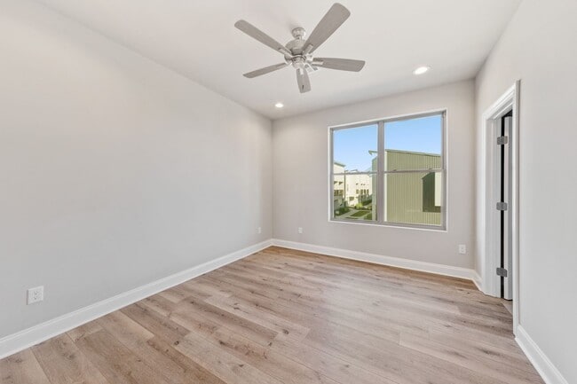 Building Photo - FOR RENT in YOUNGSVILLE!