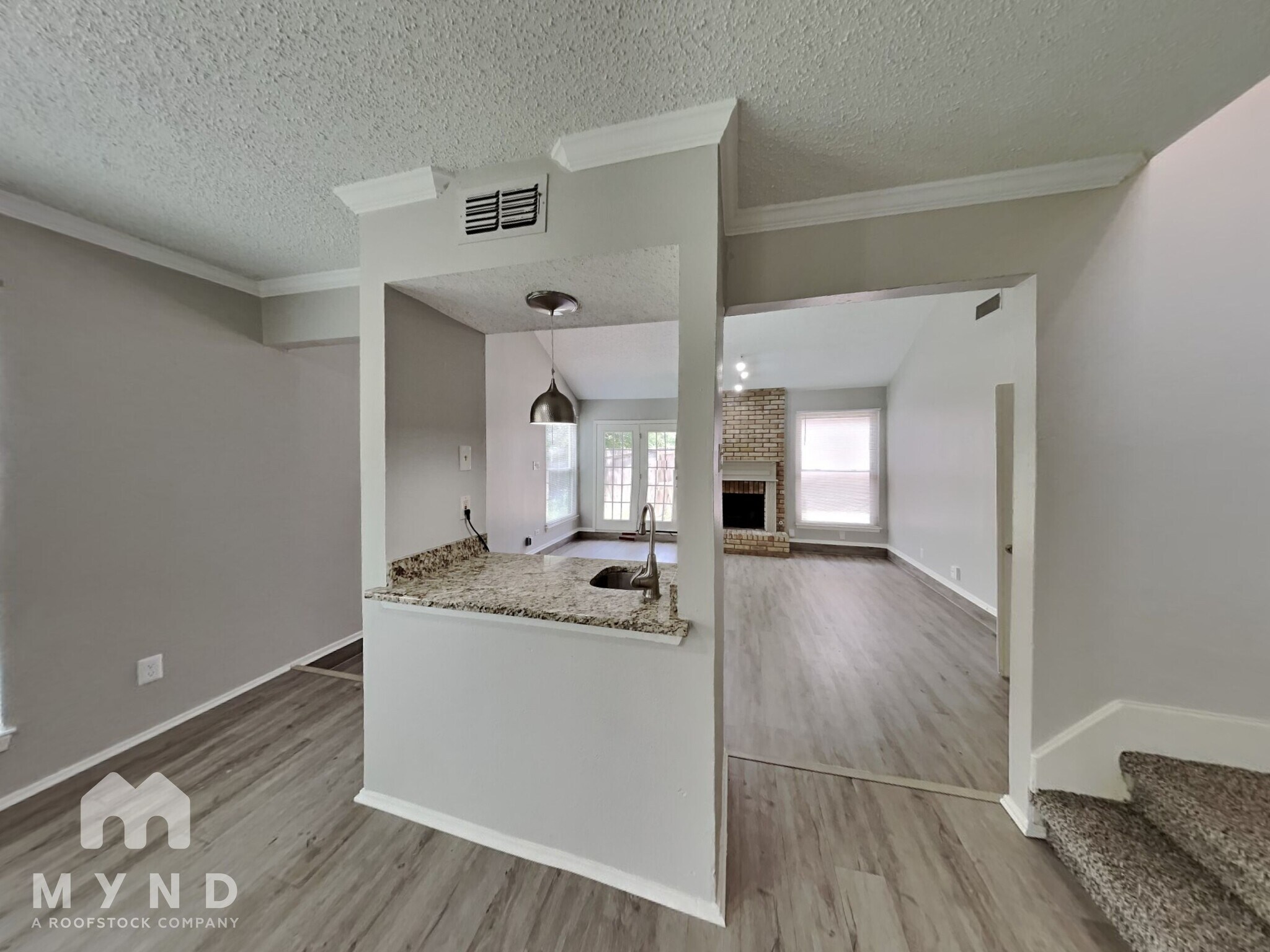 Building Photo - 9723 Summerwood Cir