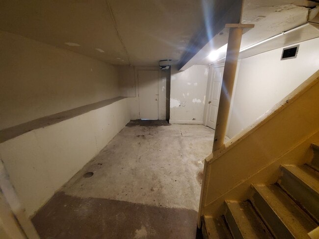 Building Photo - COMING SOON! This is a Lease-to-Own – Not ...