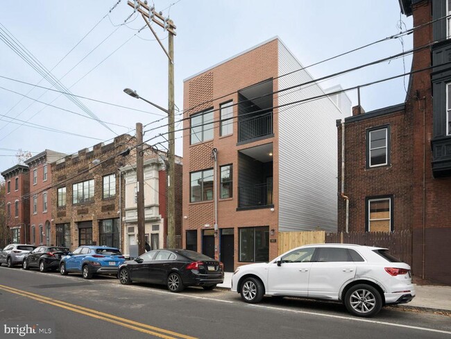 Building Photo - 1805 Frankford Ave