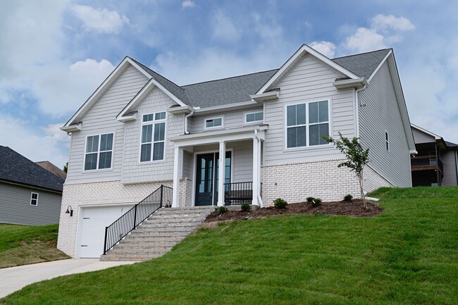 Building Photo - 8115 Chapel Hill Ln