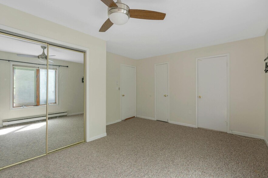 Building Photo - 156 Undercliff Ave