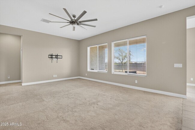 Building Photo - 3405 S 183rd Dr