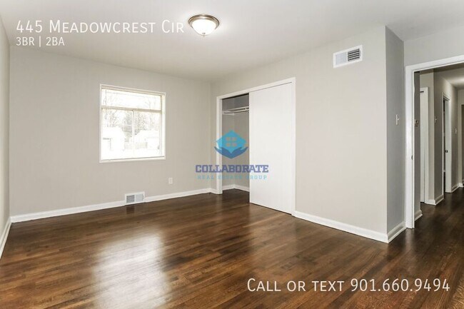 Building Photo - 445 Meadowcrest Cir