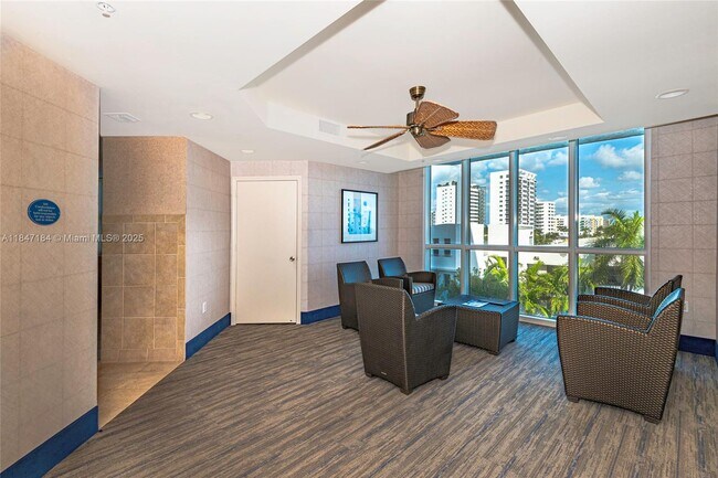 Building Photo - 7900 Harbor Island Dr