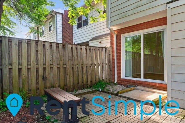 Building Photo - 14828 Ensor Ct