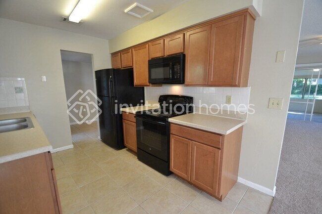 Building Photo - 1500 Overlook Rd