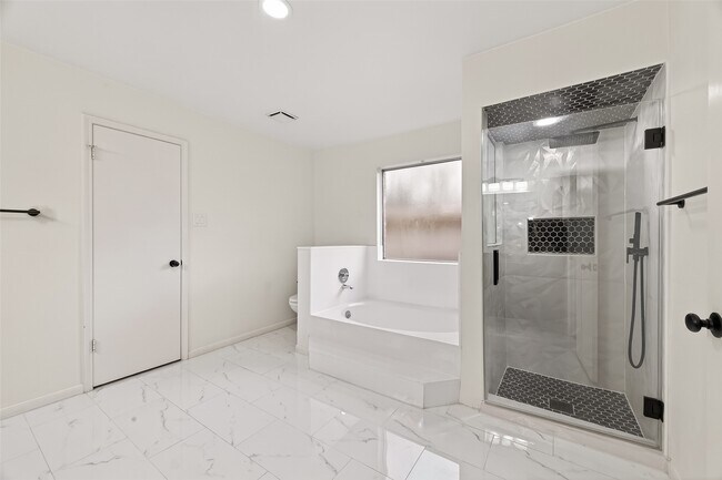 Building Photo - 12131 Ella Lee Ln