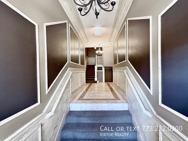 Building Photo - 5528 S Indiana Ave