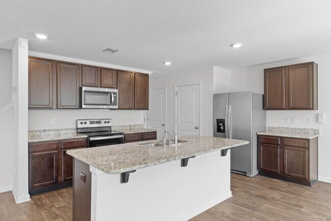 Building Photo - 1017 Limpkin St