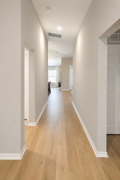 Building Photo - 5492 Siltstone St