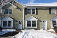 Building Photo - 2 Waverly Dr