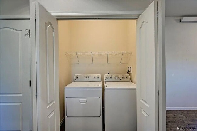 Building Photo - Charming 3-Bed, 3-Bath Home in The Farm – ...