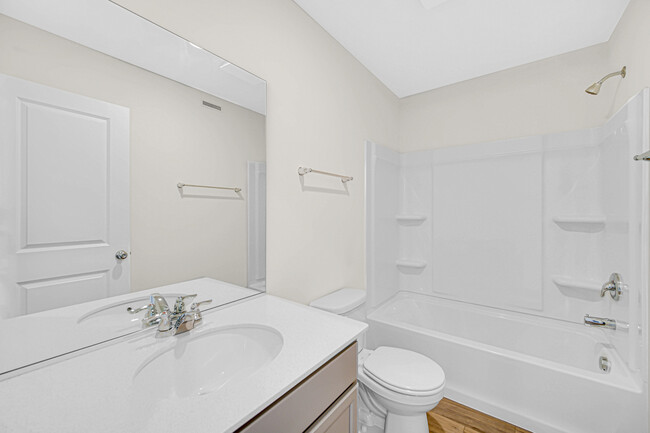 Building Photo - 2259 Horseshoe Cir