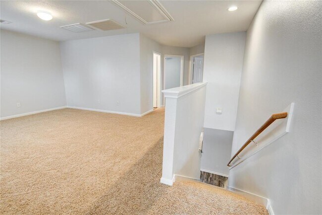 Building Photo - 7130 Cypress Pr Dr